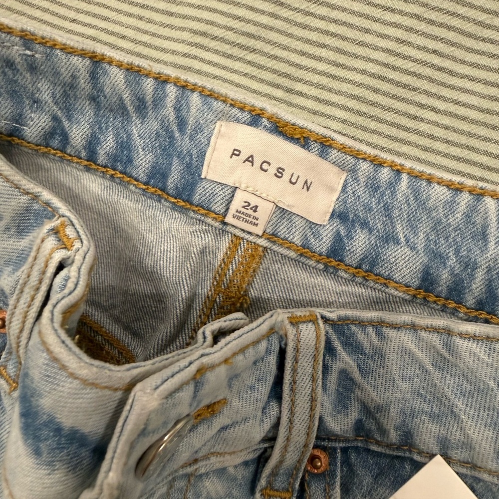 PacSun Light Blue Denim Skirt NWT - Picture 3 of 3